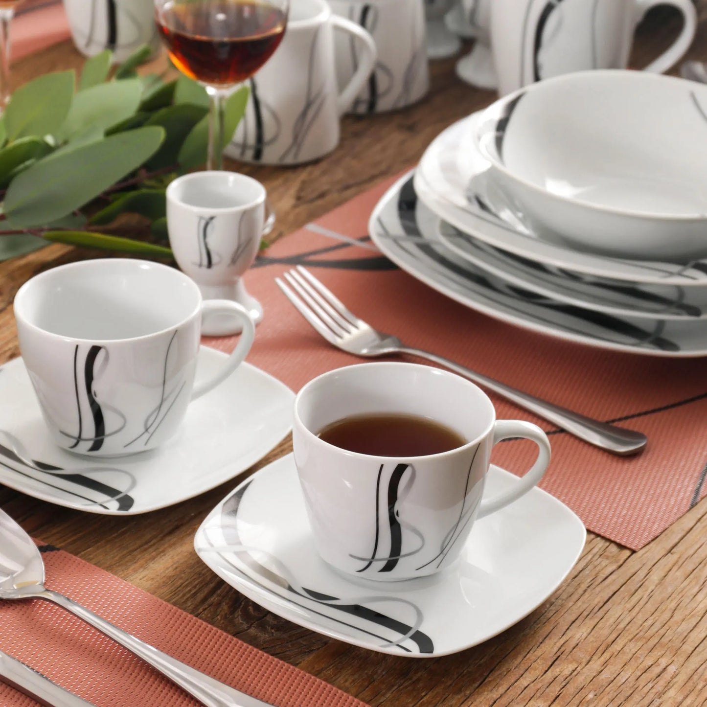 Porcelain dinnerware sets