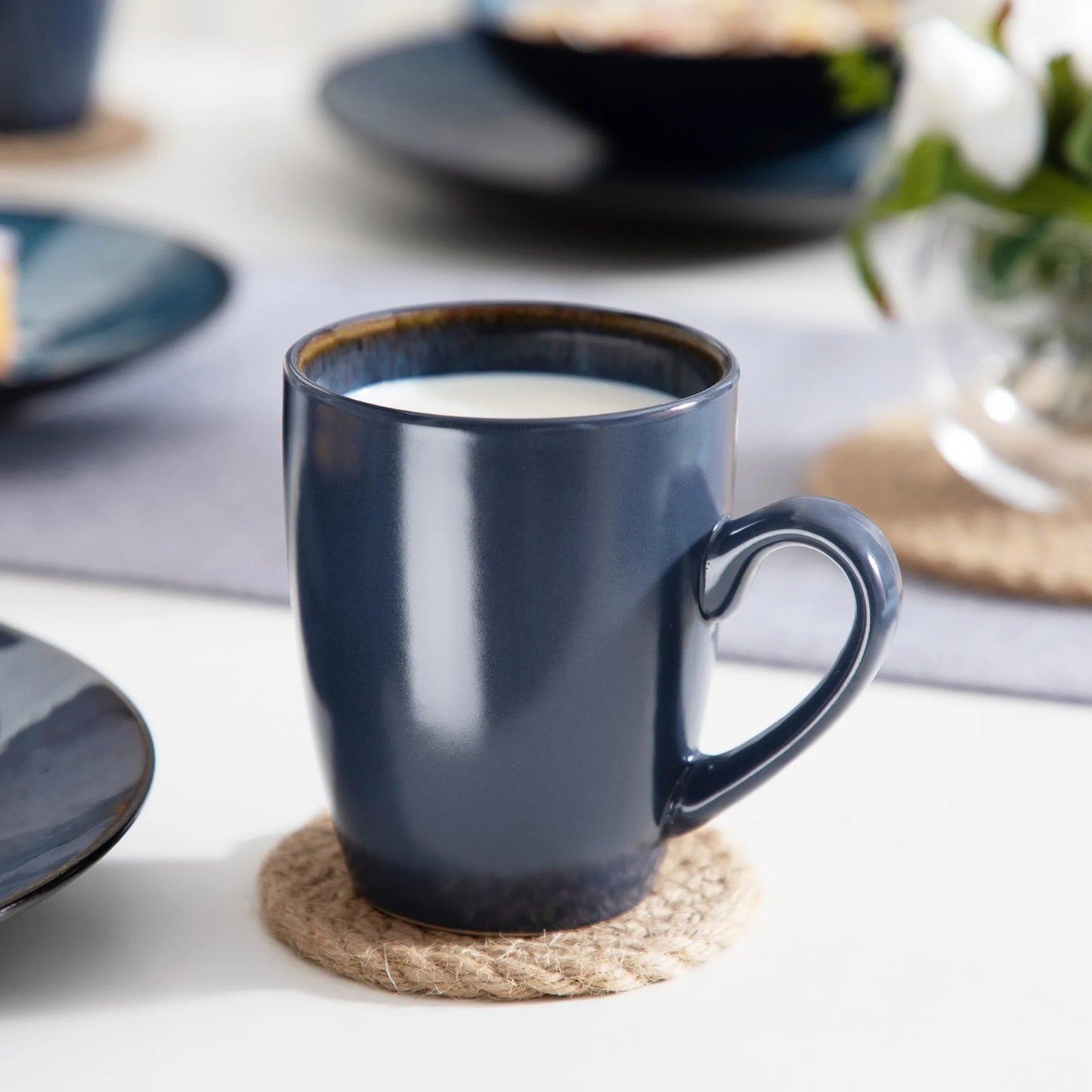 Table dinnerware sets