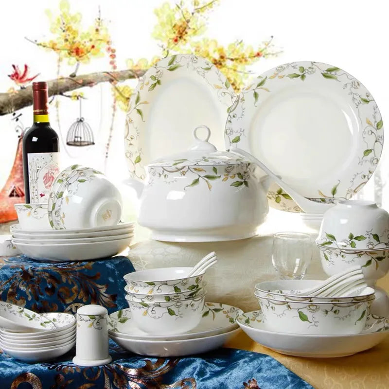 Elegant Bone China Dinnerware Set with Korean Creative Bowl and Plate Spoon for Wedding Gift