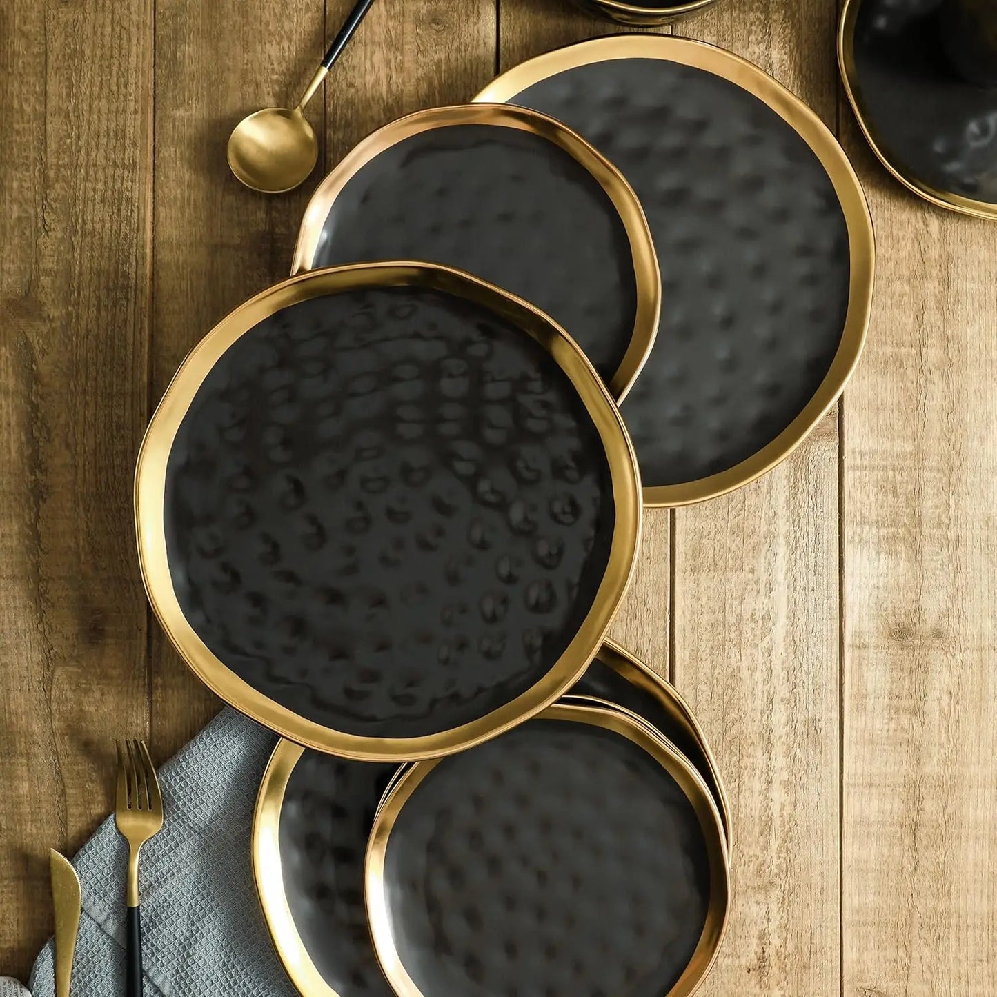 Stone Lain Modern Poreclain 16 Piece Dinnerware Set, Plates and Bowls Set, Dish set for 4, Black And Golden Rim