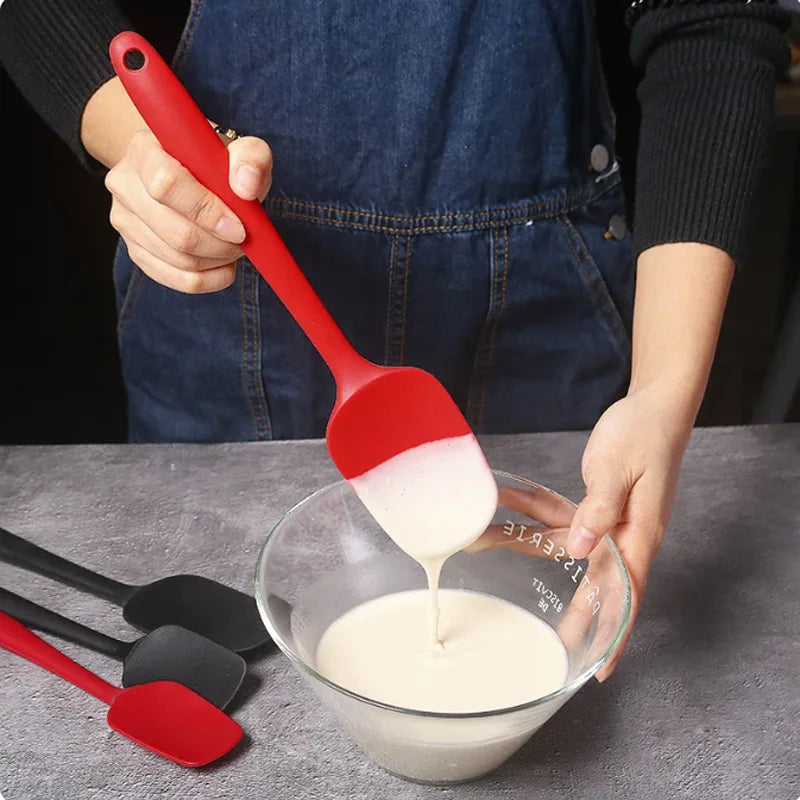 21cm silicone spatula Cream spatula High temperature resistant non-stick spoon Kitchen baking accessories and tools