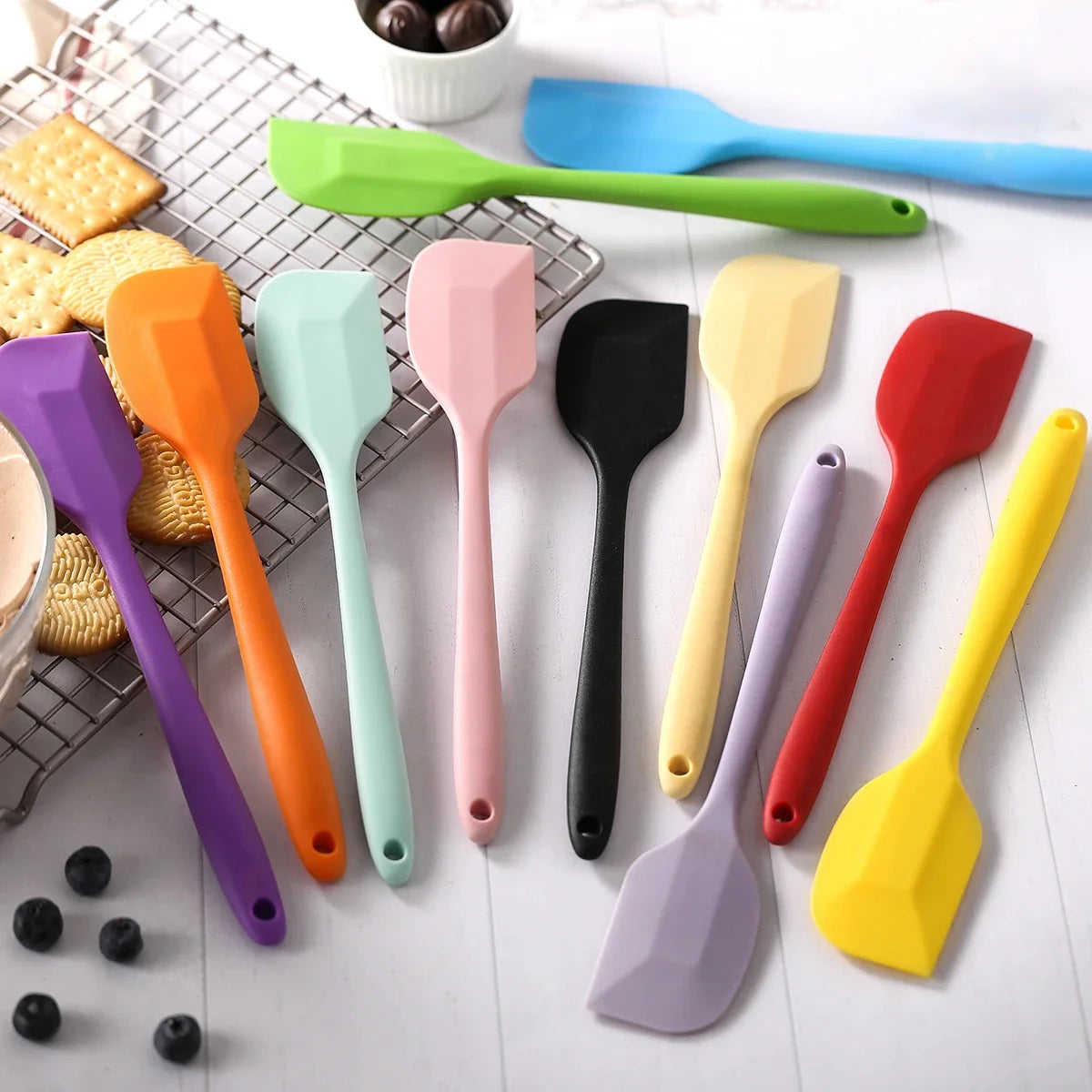 1pc Silicone Scraper High-temperature Resistant Integrated Silicone Scraper Cream Cake Smoothing Knife Baking Silicone Scraper